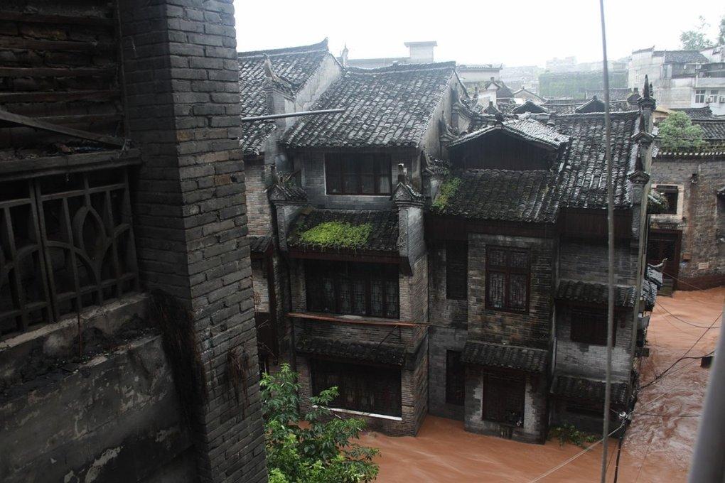 皇冠地下城选关版